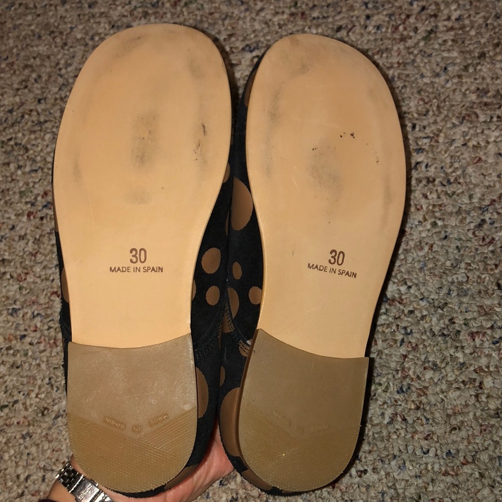 Shoes - Picture 3 of 5